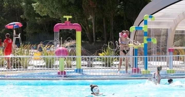 Mobilhome Camping Proche Des Plages Saint-Jean-de-Monts Buitenkant foto