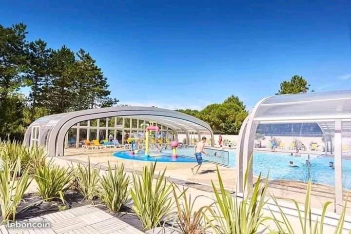 Mobilhome Camping Proche Des Plages Saint-Jean-de-Monts Buitenkant foto